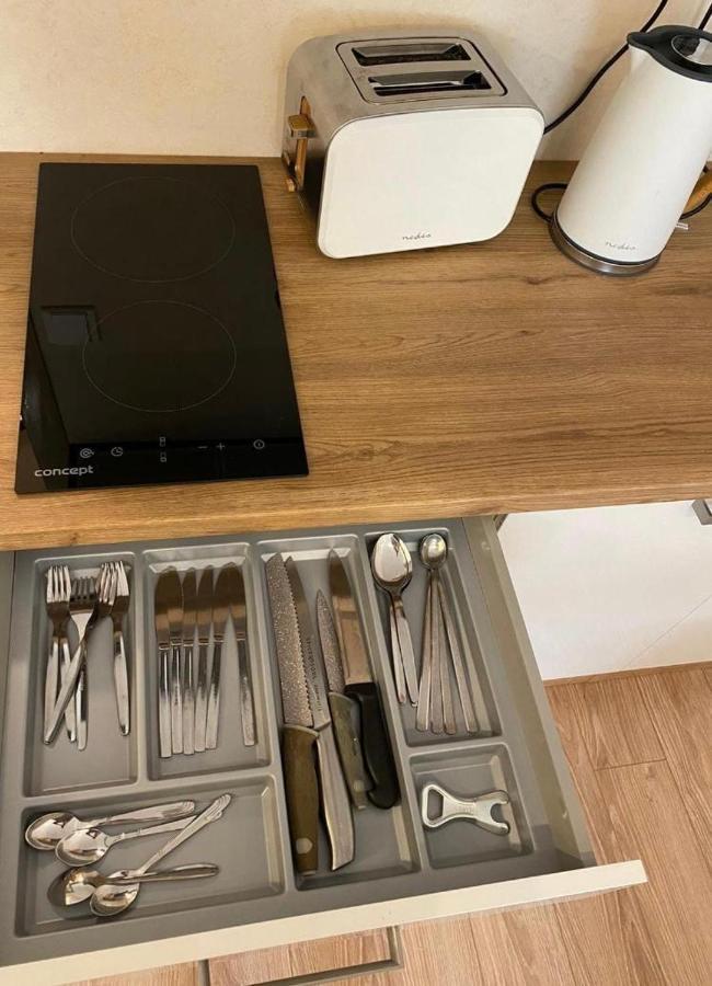 דירות מיקולוב Apartman Roza מראה חיצוני תמונה
